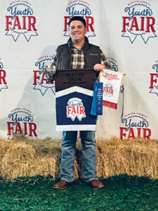 Youth Livestock Shows Provide Ringside Lessons Image
